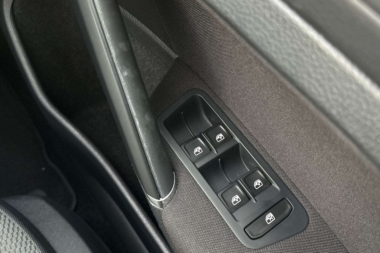 Used Volkswagen Golf 2017 for sale - 77348314: Photo 18