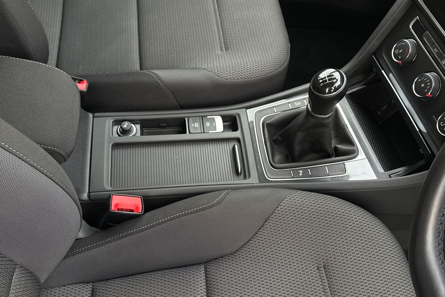 Used Volkswagen Golf 2017 for sale - 77348314: Photo 20