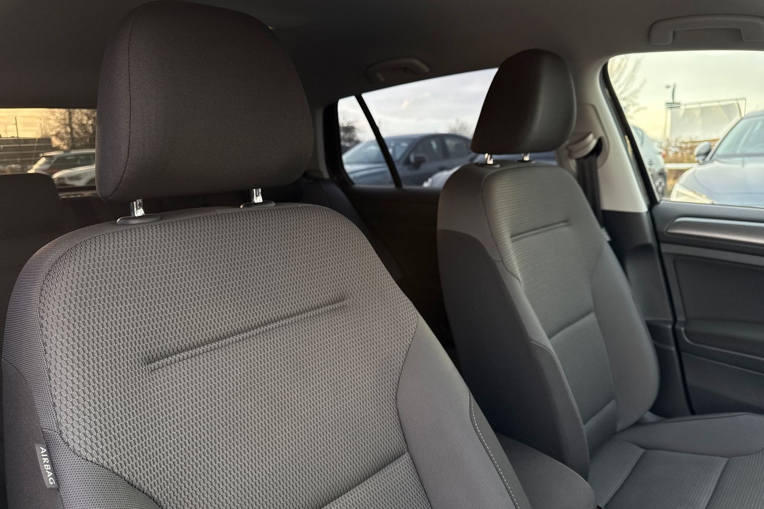 Used Volkswagen Golf 2017 for sale - 77348314: Photo 21