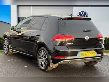 Used Volkswagen Golf 2017 for sale - 77348314: Photo