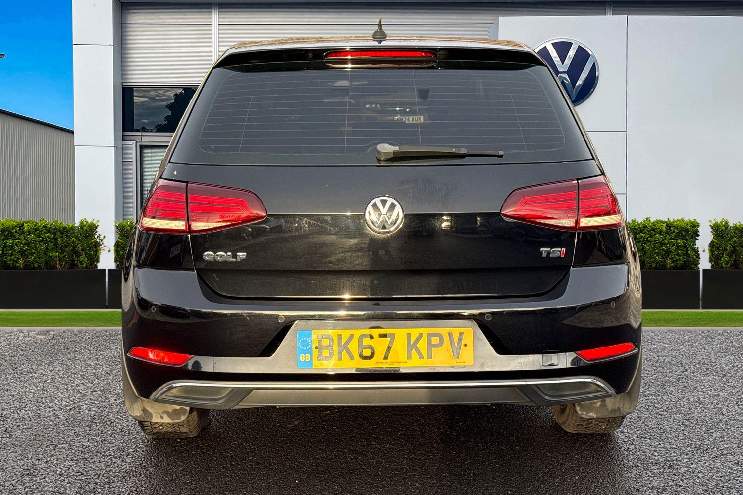 Used Volkswagen Golf 2017 for sale - 77348314: Photo 4