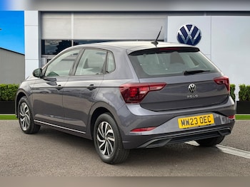 Used Volkswagen Polo 2023 for sale - 75999567: Photo 2