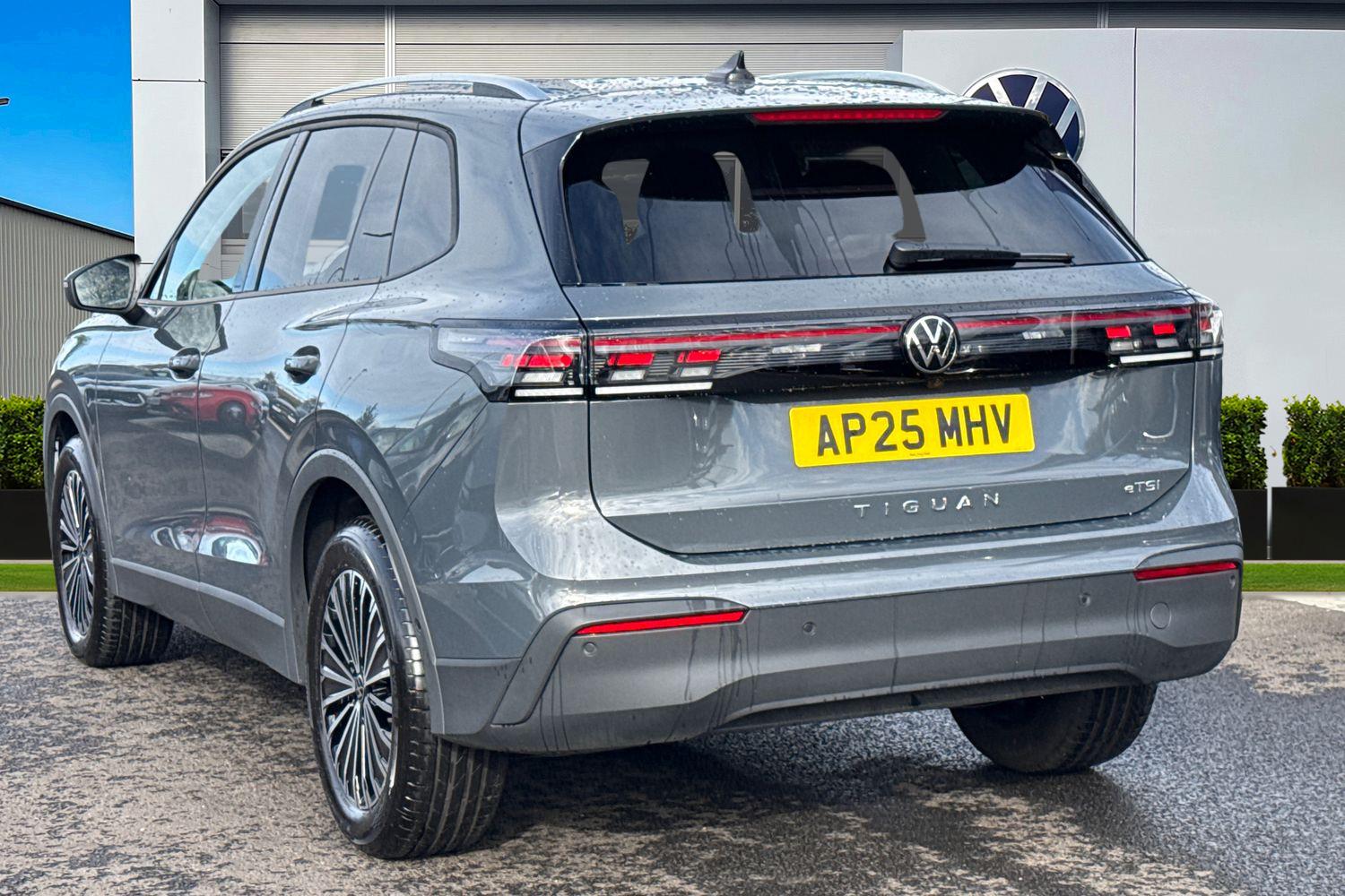 Used Volkswagen Tiguan 2025 for sale - 76357643: Photo 2