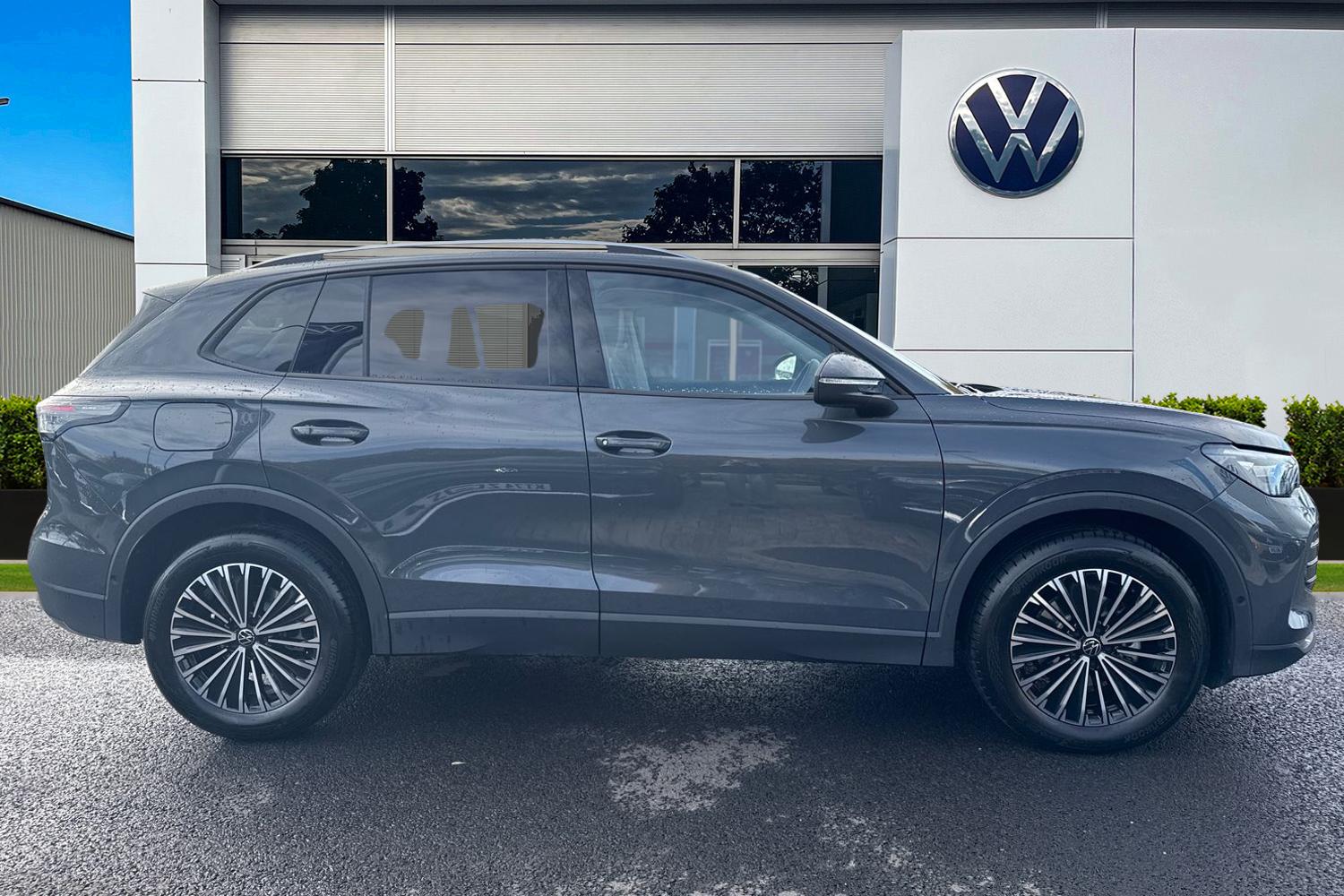 Used Volkswagen Tiguan 2025 for sale - 76357643: Photo 3