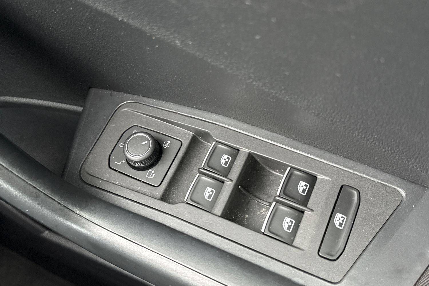 Used Volkswagen T-Roc 2019 for sale - 76876037: Photo 21