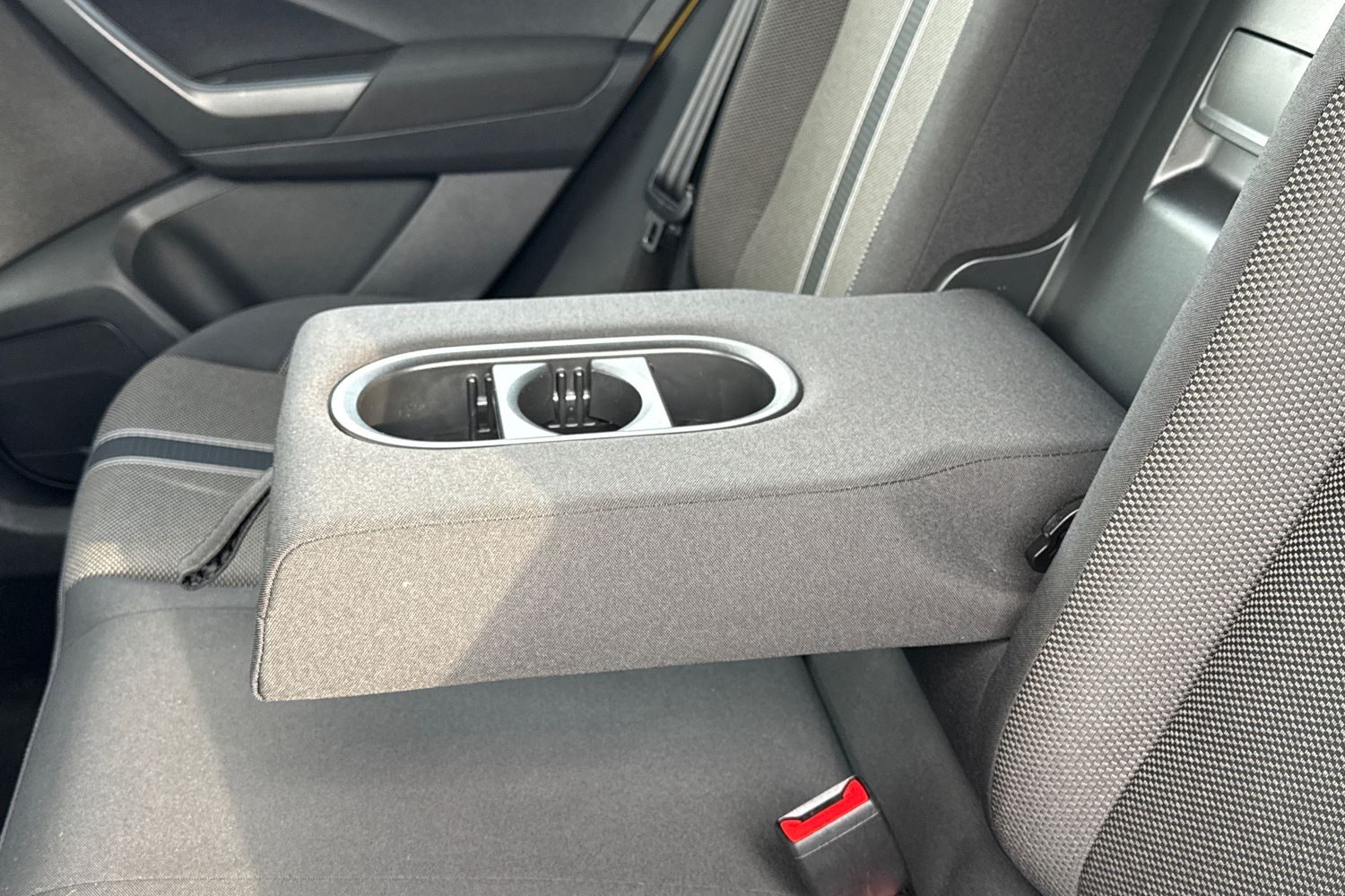 Used Volkswagen T-Roc 2019 for sale - 76876037: Photo 28