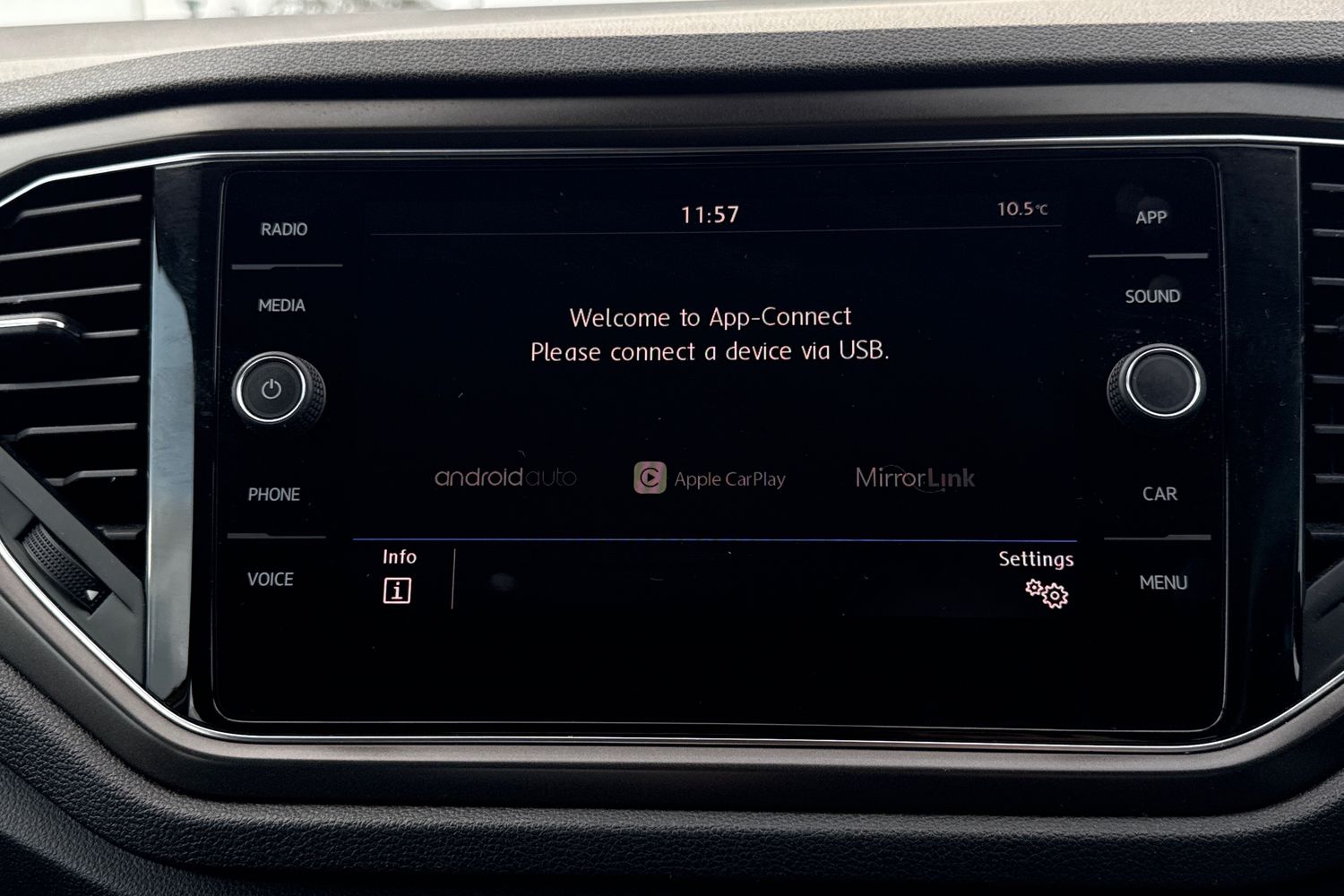 Used Volkswagen T-Roc 2019 for sale - 76876037: Photo 34