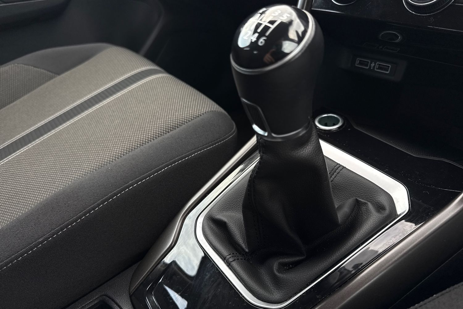 Used Volkswagen T-Roc 2019 for sale - 76876037: Photo 37