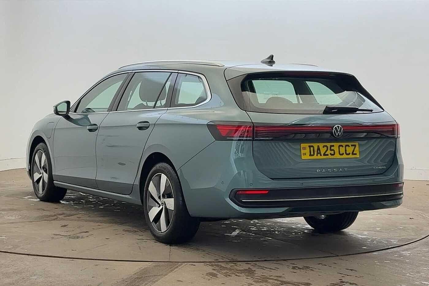 Used Volkswagen Passat 2025 for sale - 76480870: Photo 3