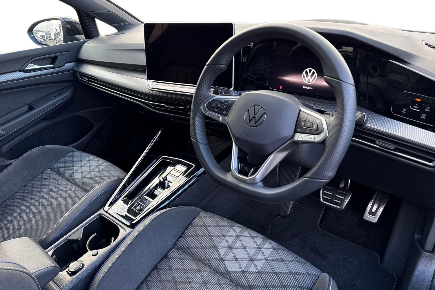 Used Volkswagen Golf 2025 for sale - 77834936: Photo 14