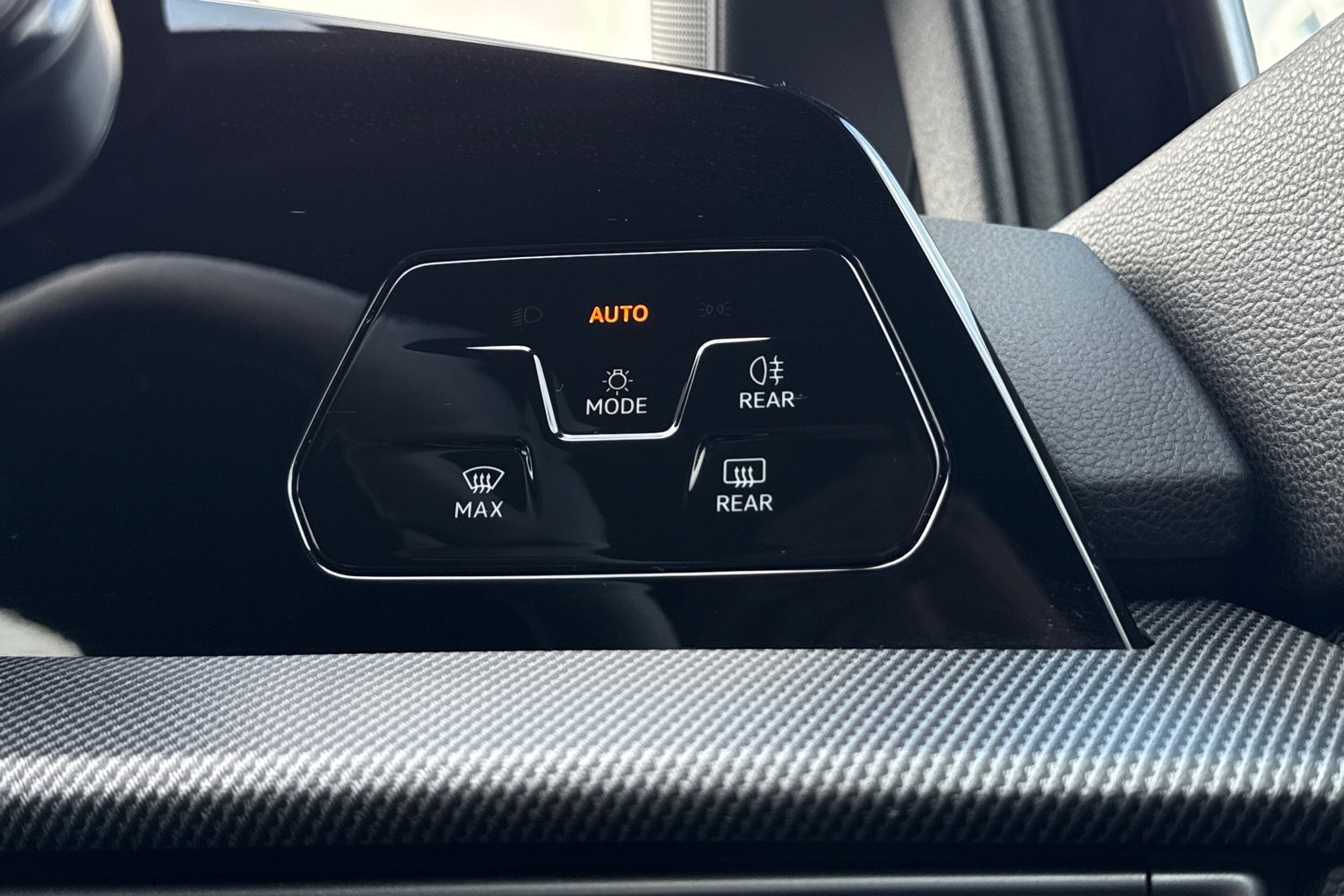 Used Volkswagen Golf 2025 for sale - 77834936: Photo 31