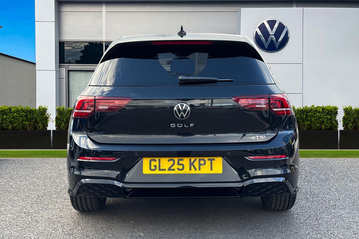 Used Volkswagen Golf 2025 for sale - 77834936: Photo 4