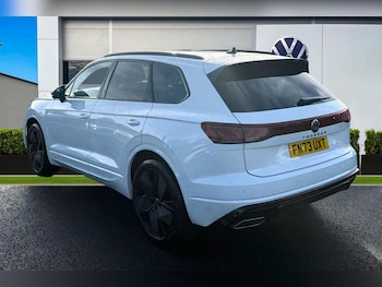 Used Volkswagen Touareg 2023 for sale - 76863267: Photo