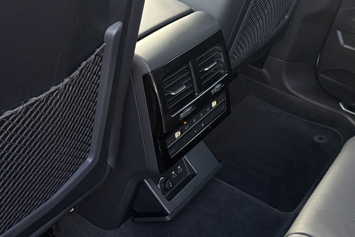 Used Volkswagen Touareg 2023 for sale - 76863267: Photo 33