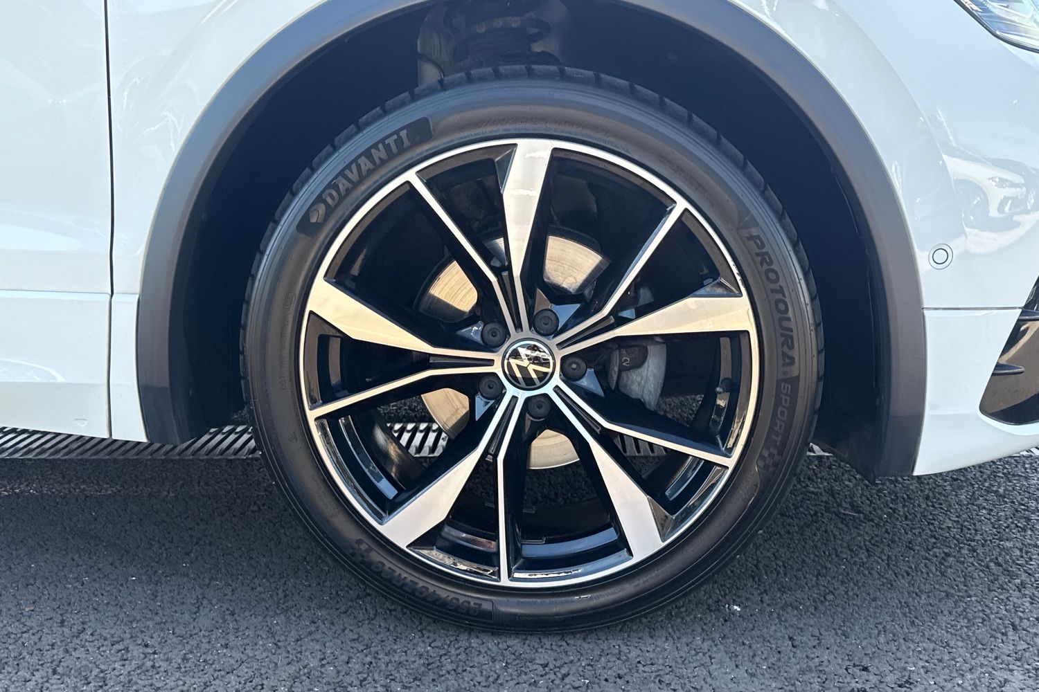 Used Volkswagen Tiguan 2023 for sale - 78155178: Photo 12