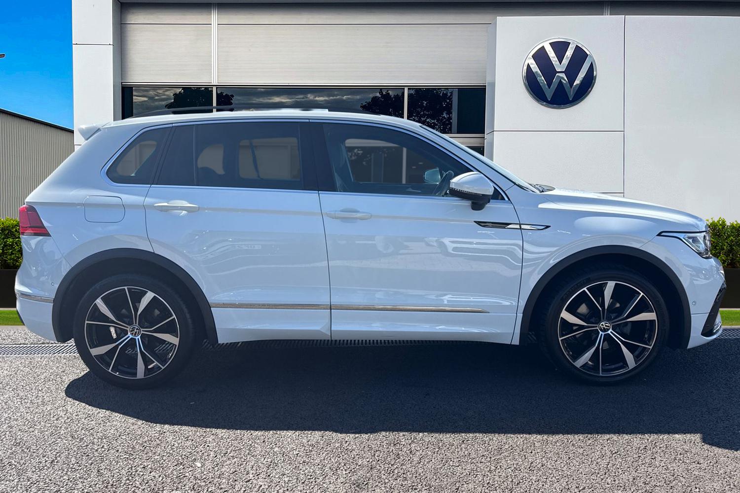 Used Volkswagen Tiguan 2023 for sale - 78155178: Photo 3