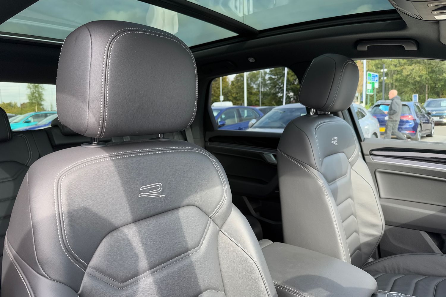 Used Volkswagen Touareg 2024 for sale - 76017584: Photo 24