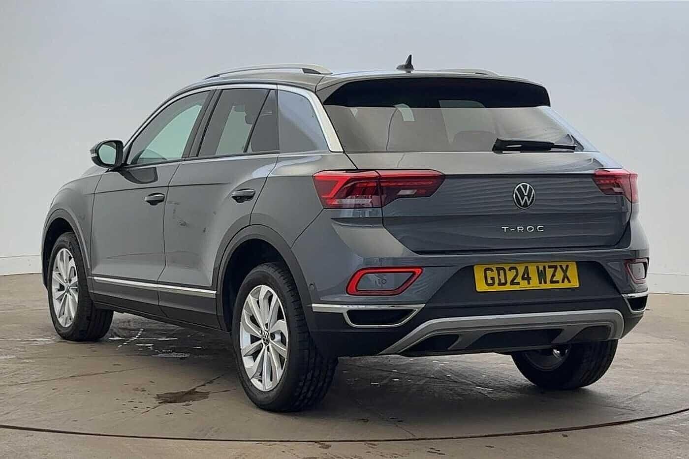 Used Volkswagen T-Roc 2024 for sale - 76665193: Photo 3