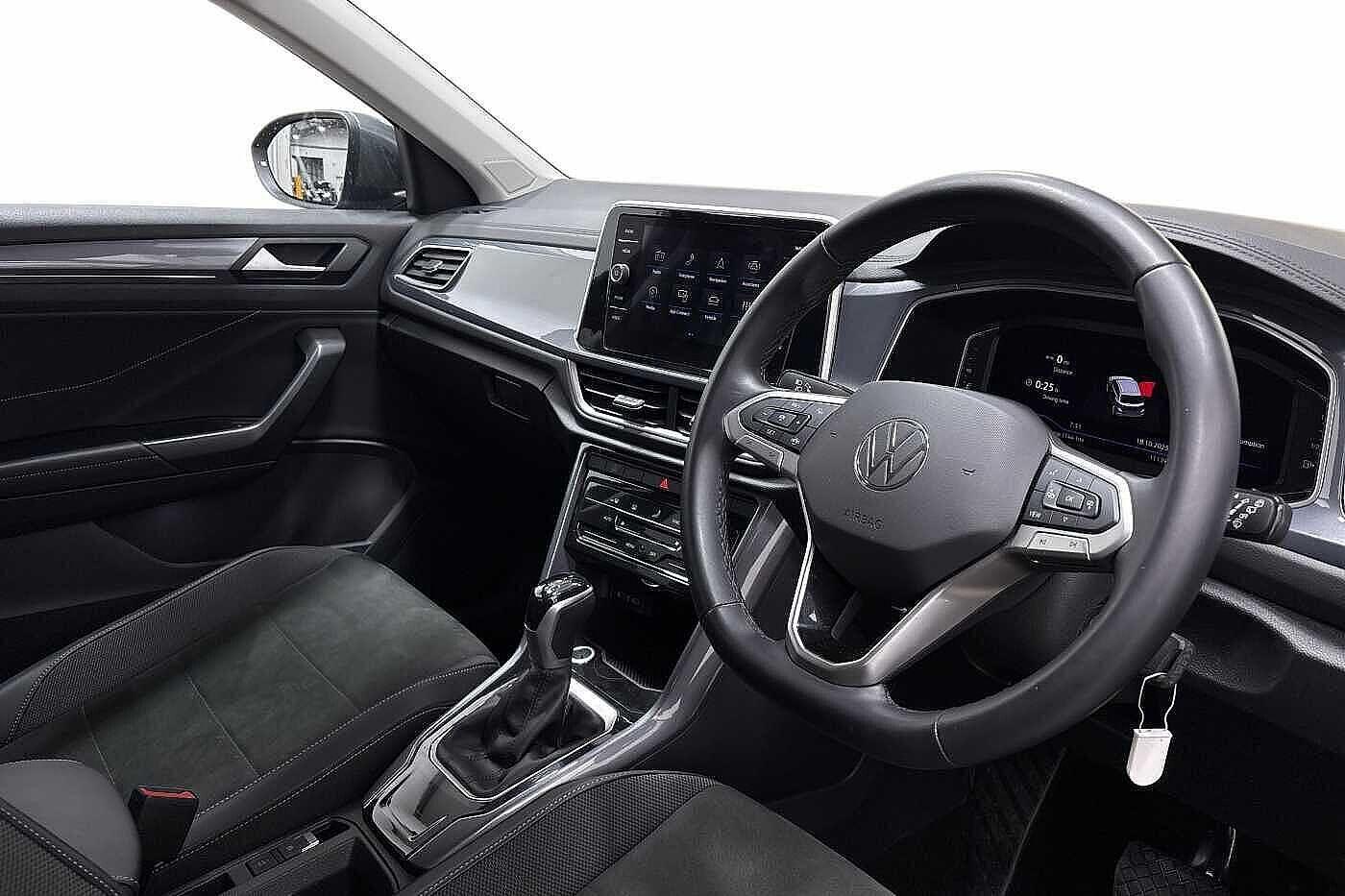 Used Volkswagen T-Roc 2024 for sale - 76665193: Photo 6