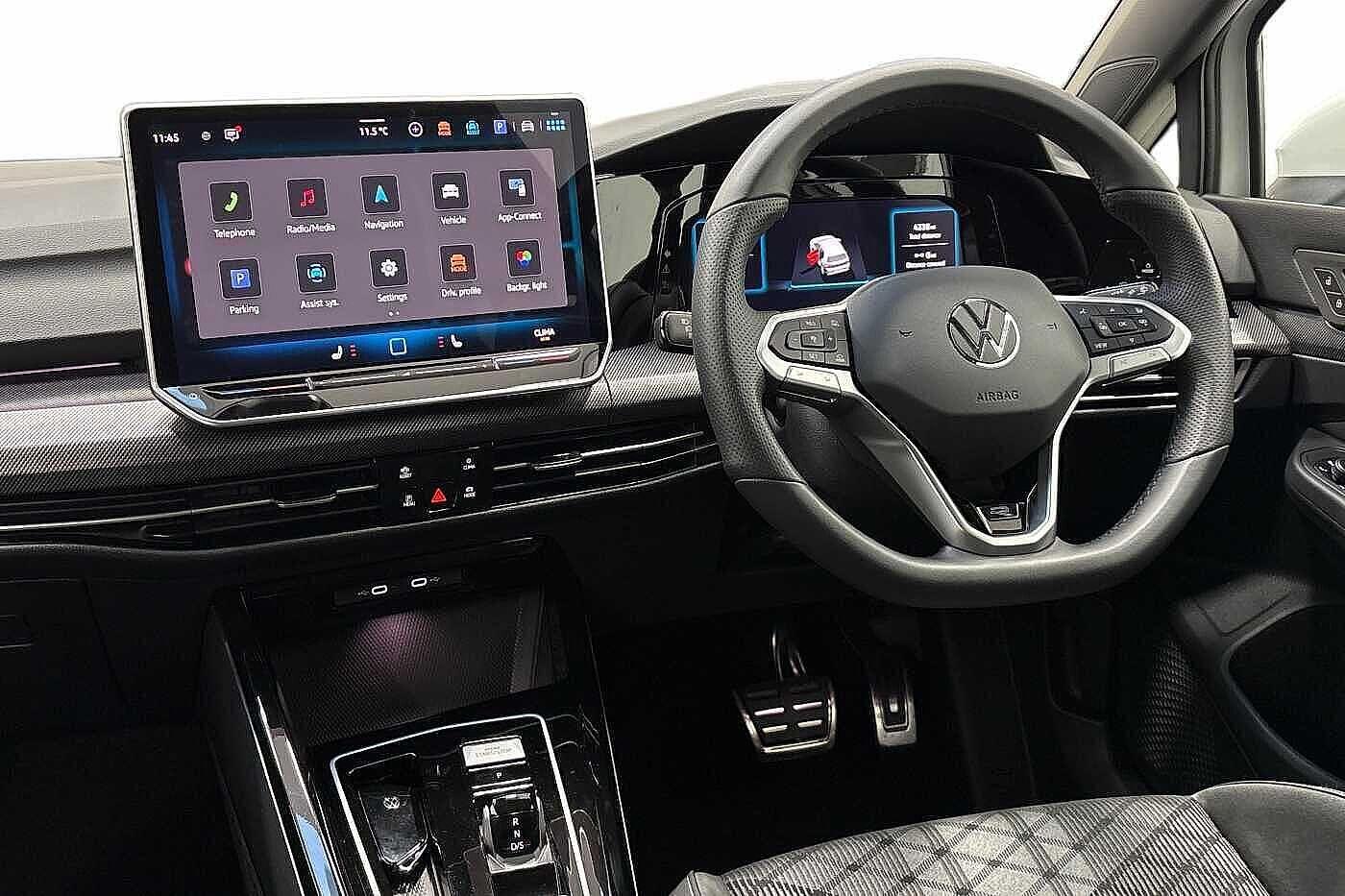 Used Volkswagen Golf 2025 for sale - 76820109: Photo 2