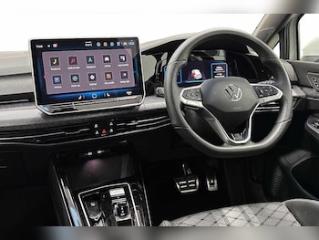 Used Volkswagen Golf 2025 for sale - 76820109: Photo