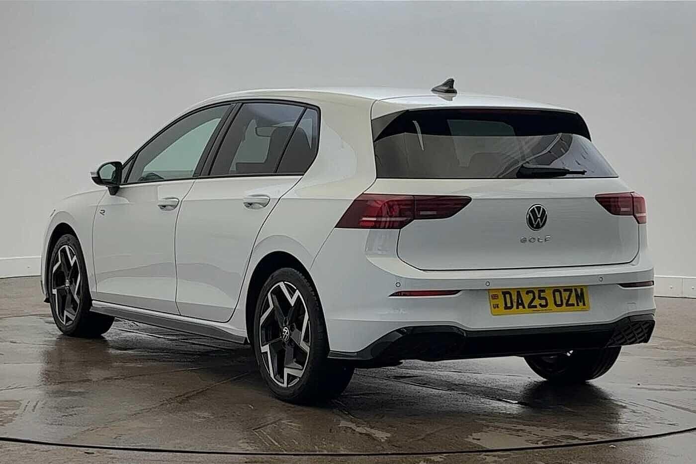 Used Volkswagen Golf 2025 for sale - 76820109: Photo 3