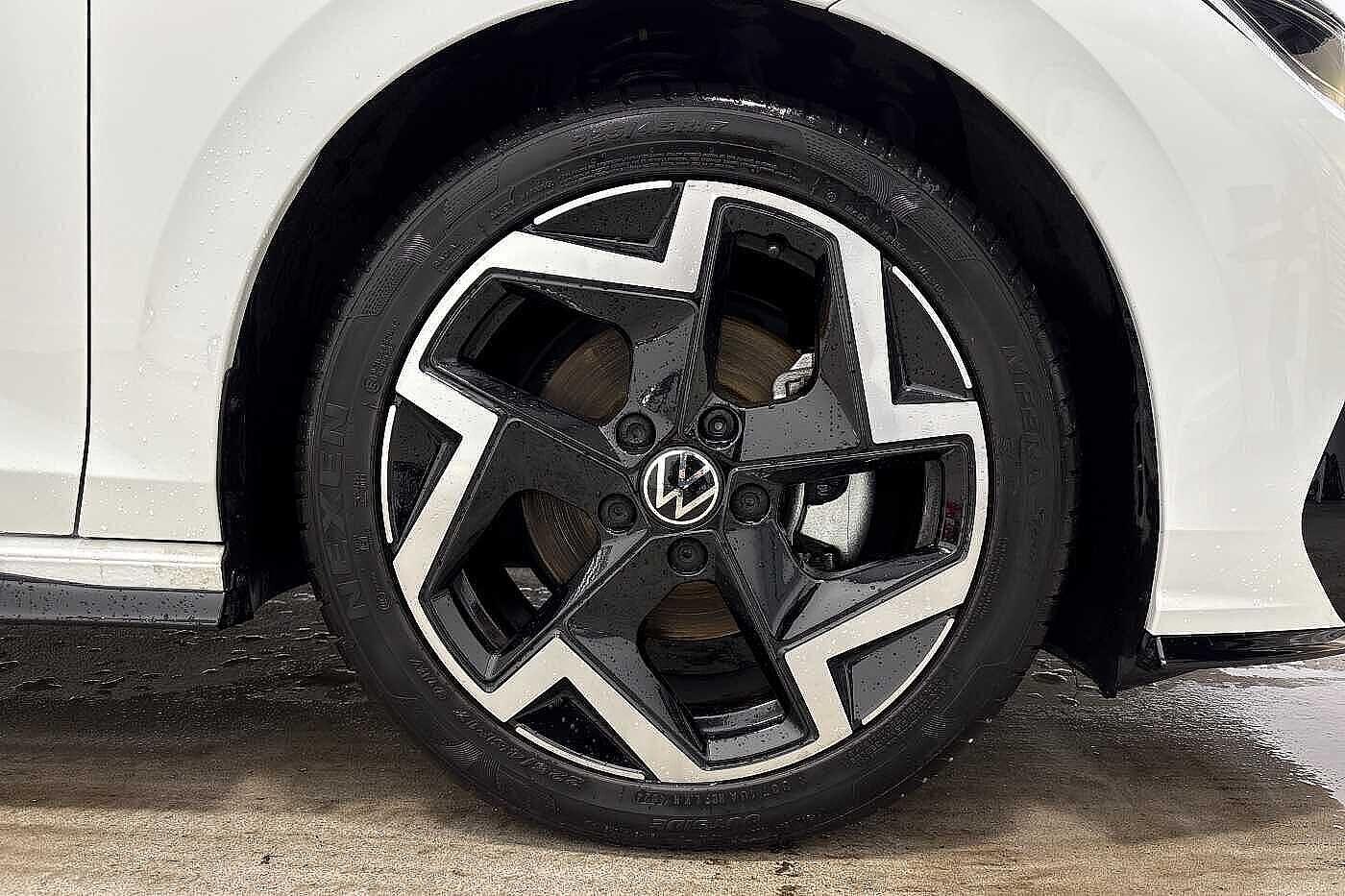 Used Volkswagen Golf 2025 for sale - 76820109: Photo 5