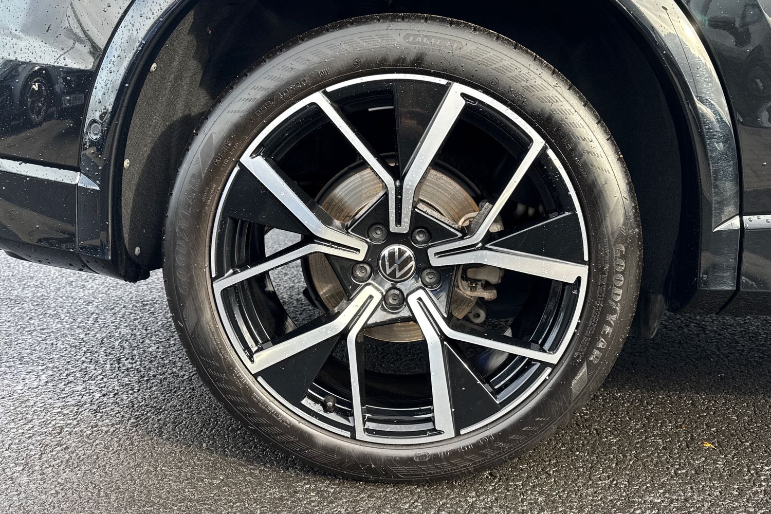 Used Volkswagen Tiguan 2025 for sale - 76288300: Photo 11