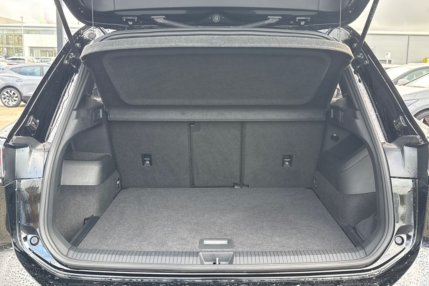 Used Volkswagen Tiguan 2025 for sale - 76288300: Photo 7