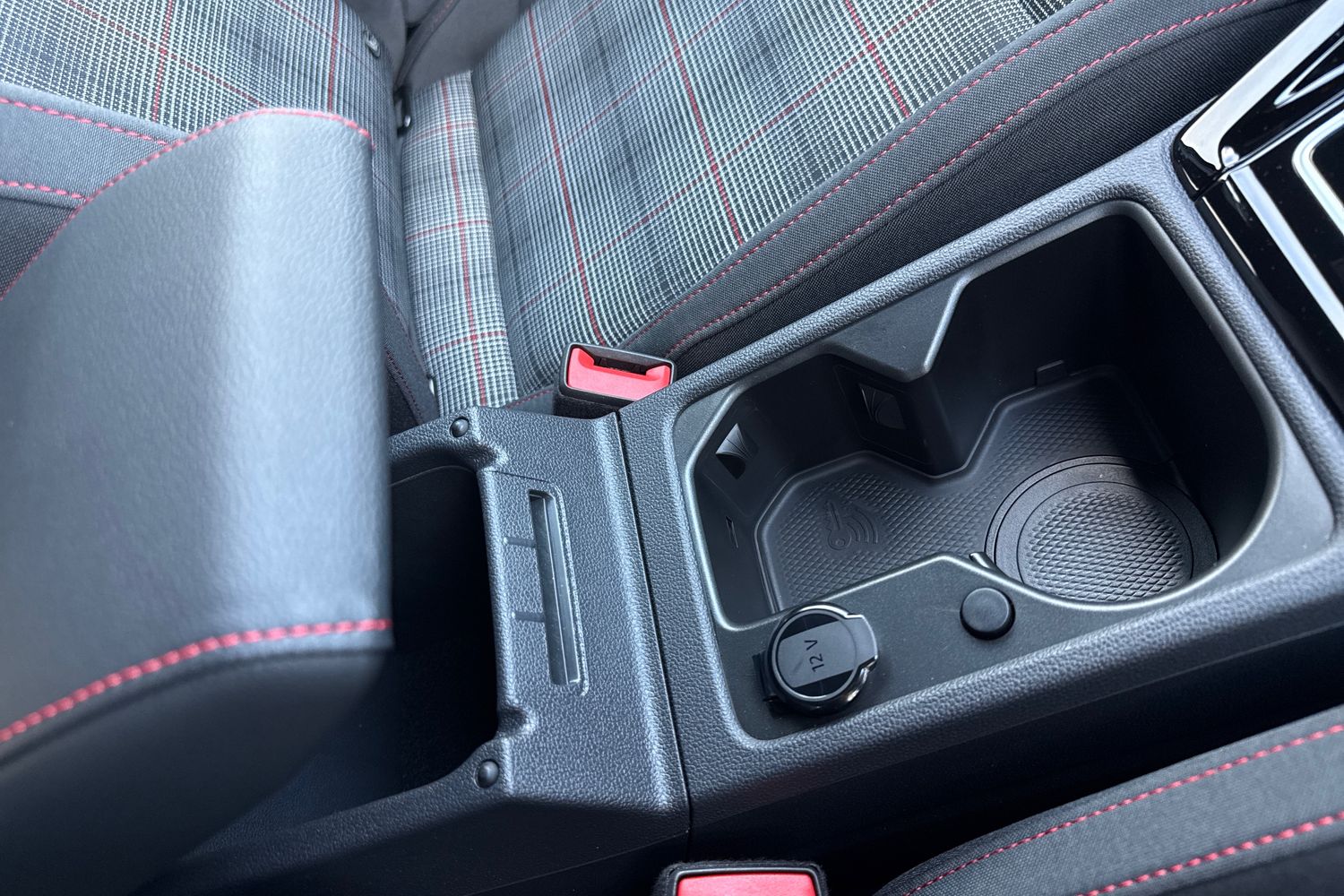 Used Volkswagen Golf 2025 for sale - 76923005: Photo 38