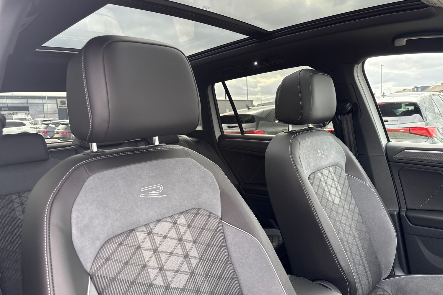 Used Volkswagen Tiguan 2024 for sale - 77666249: Photo 24