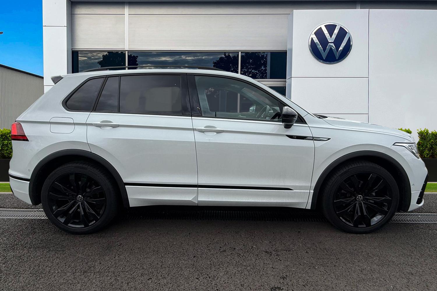 Used Volkswagen Tiguan 2024 for sale - 77666249: Photo 3