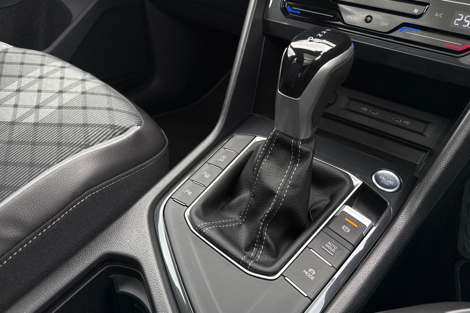 Used Volkswagen Tiguan 2024 for sale - 77666249: Photo 39