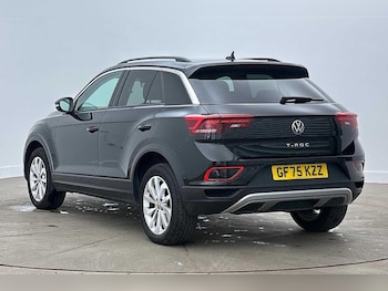 Used Volkswagen T-Roc 2025 for sale - 79068589: Photo