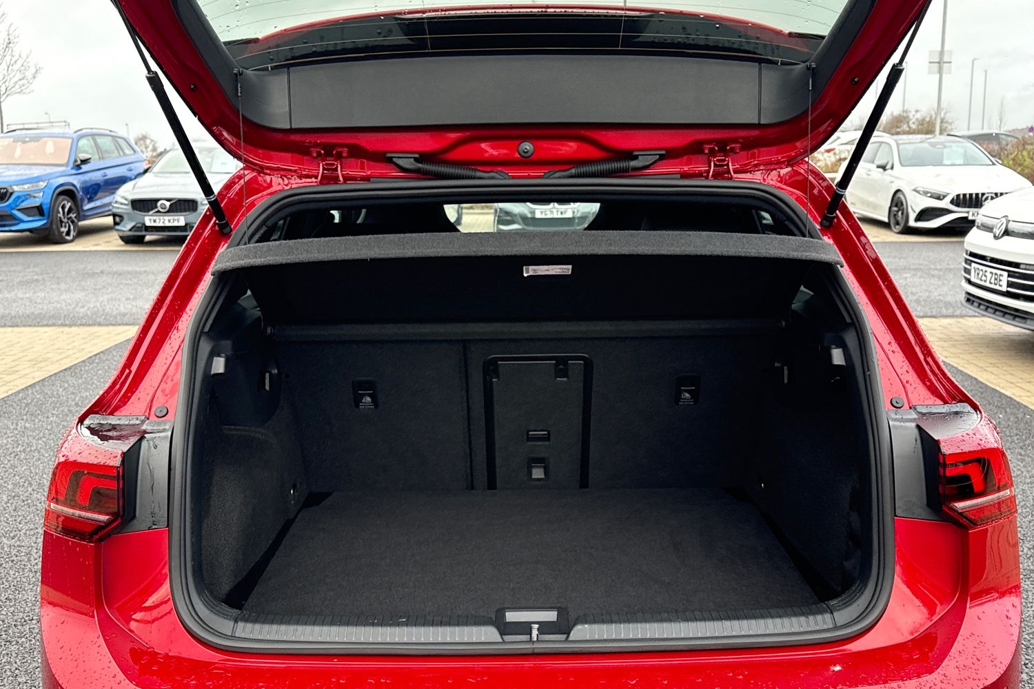 Used Volkswagen Golf 2025 for sale - 77368666: Photo 7