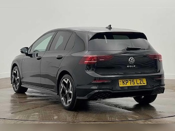 Used Volkswagen Golf 2025 for sale - 77546368: Photo