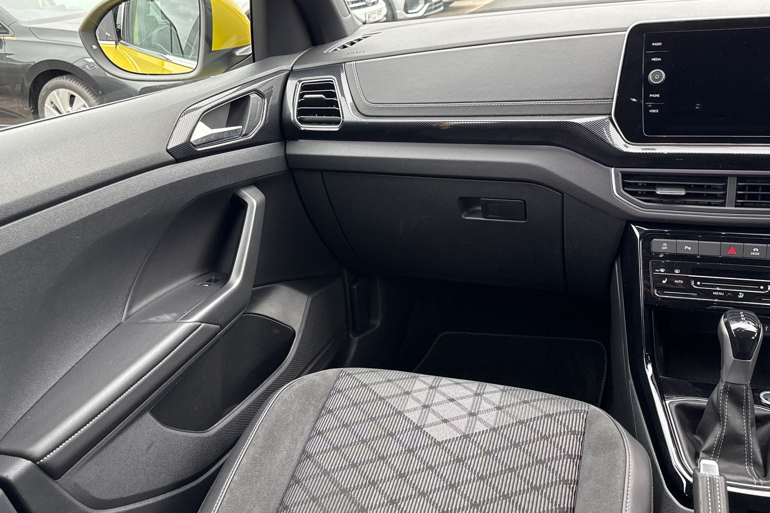 Used Volkswagen T-Cross 2024 for sale - 77348487: Photo 15