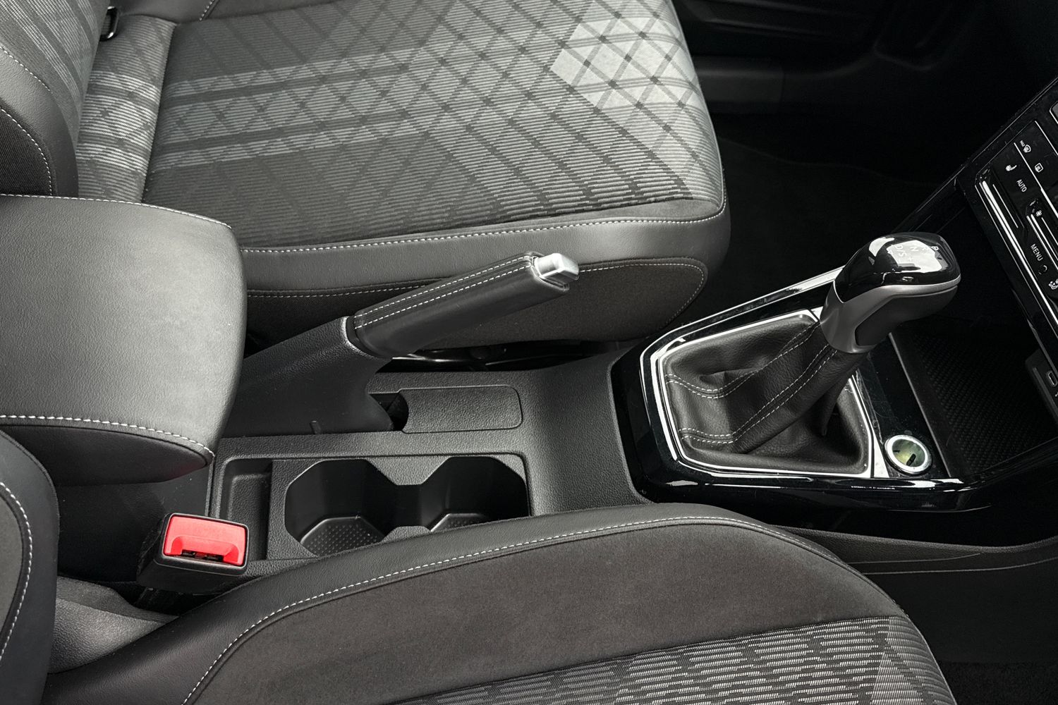 Used Volkswagen T-Cross 2024 for sale - 77348487: Photo 20