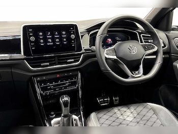 Used Volkswagen T-Roc 2025 for sale - 76558221: Photo