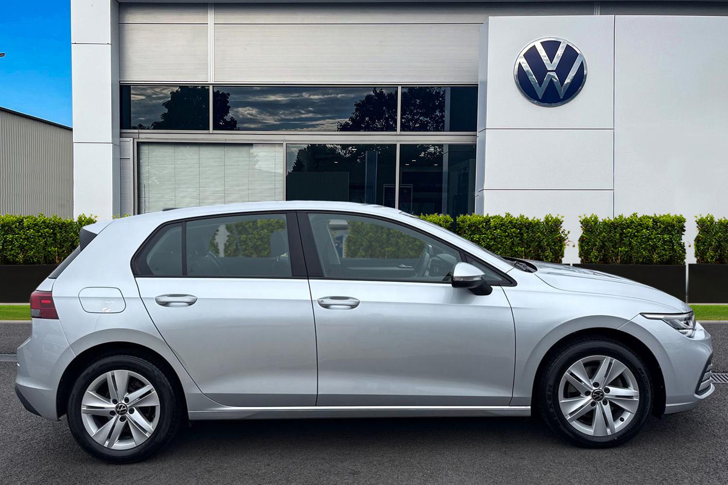 Used Volkswagen Golf 2023 for sale - 77805330: Photo 3