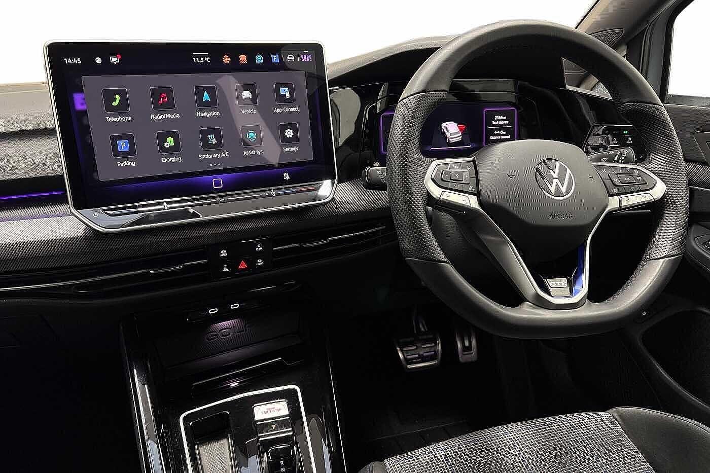 Used Volkswagen Golf 2025 for sale - 76654285: Photo 2