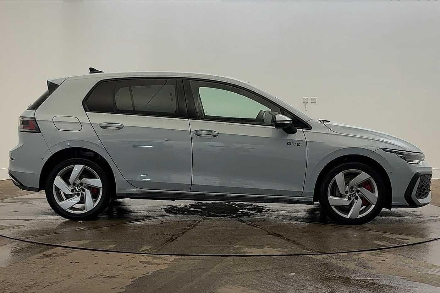 Used Volkswagen Golf 2025 for sale - 76654285: Photo 4