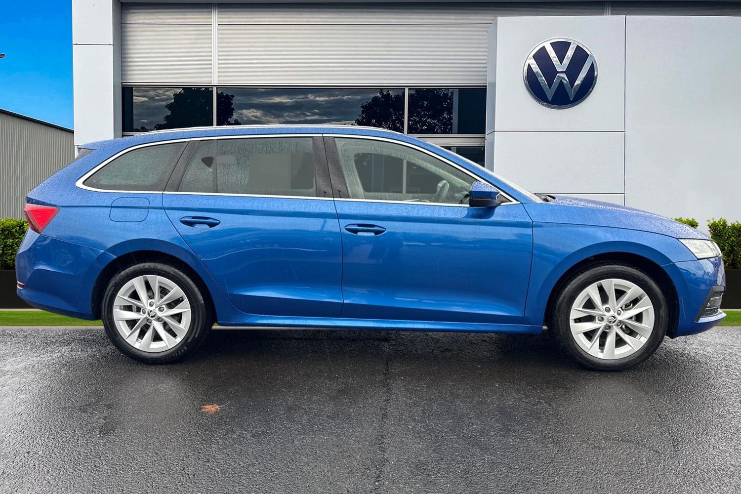 Used Skoda Octavia 2024 for sale - 76564727: Photo 3