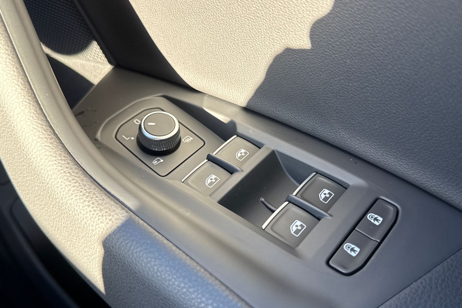 Used Volkswagen Touareg 2025 for sale - 76692270: Photo 21