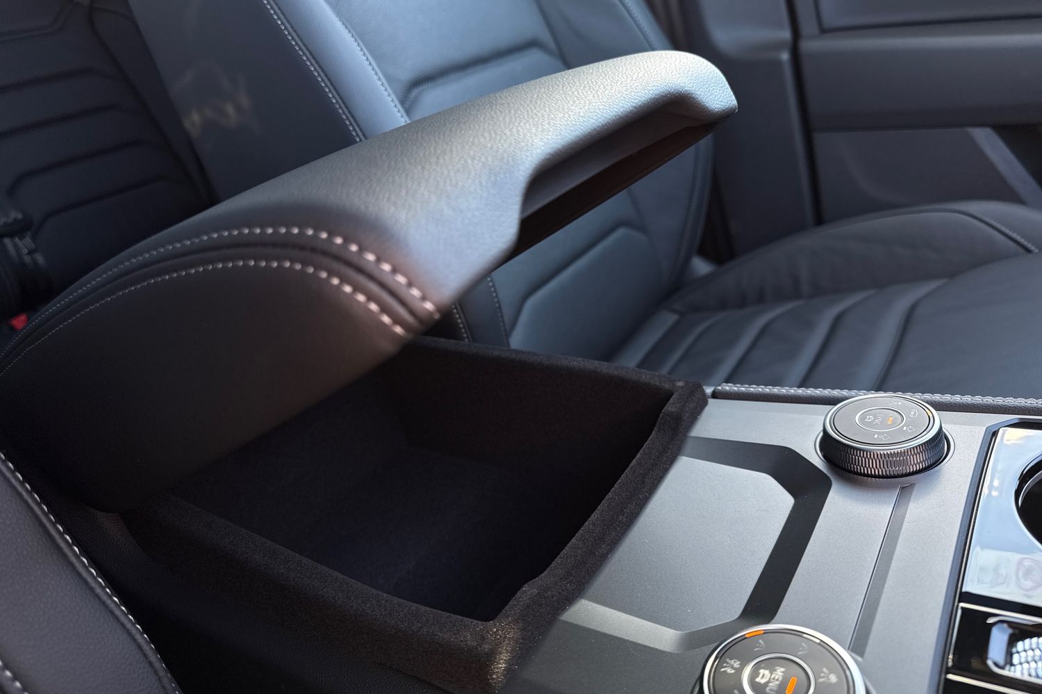 Used Volkswagen Touareg 2025 for sale - 76692270: Photo 45