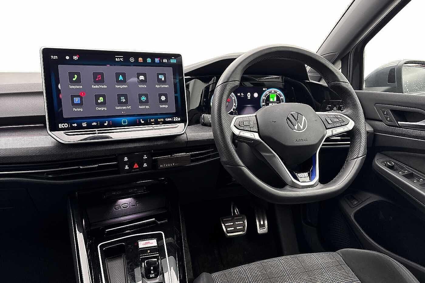 Used Volkswagen Golf 2025 for sale - 77820316: Photo 2