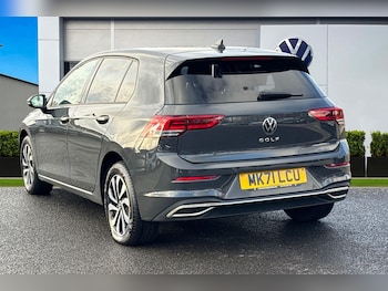 Used Volkswagen Golf 2021 for sale - 76535322: Photo