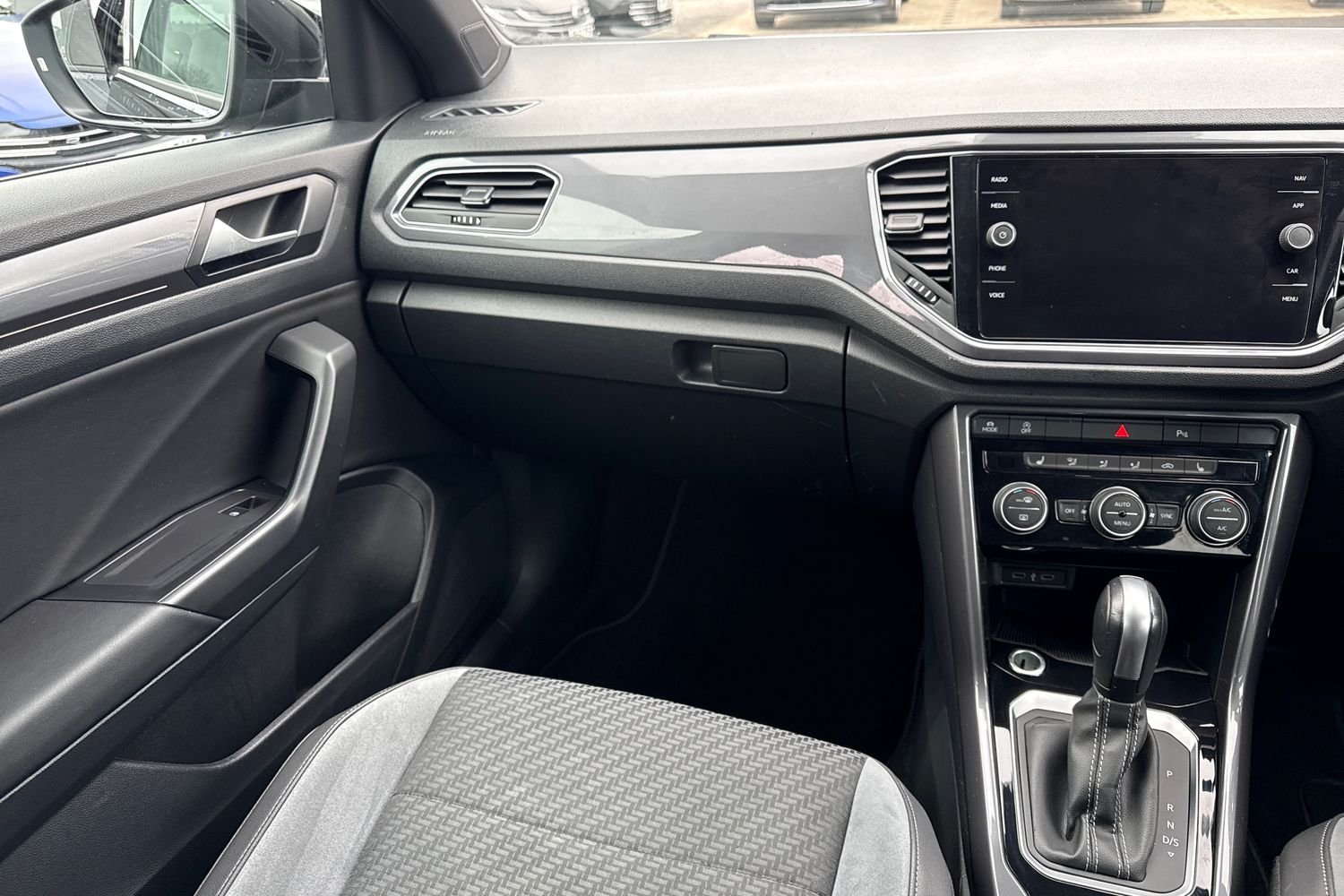 Used Volkswagen T-Roc 2021 for sale - 77500809: Photo 20