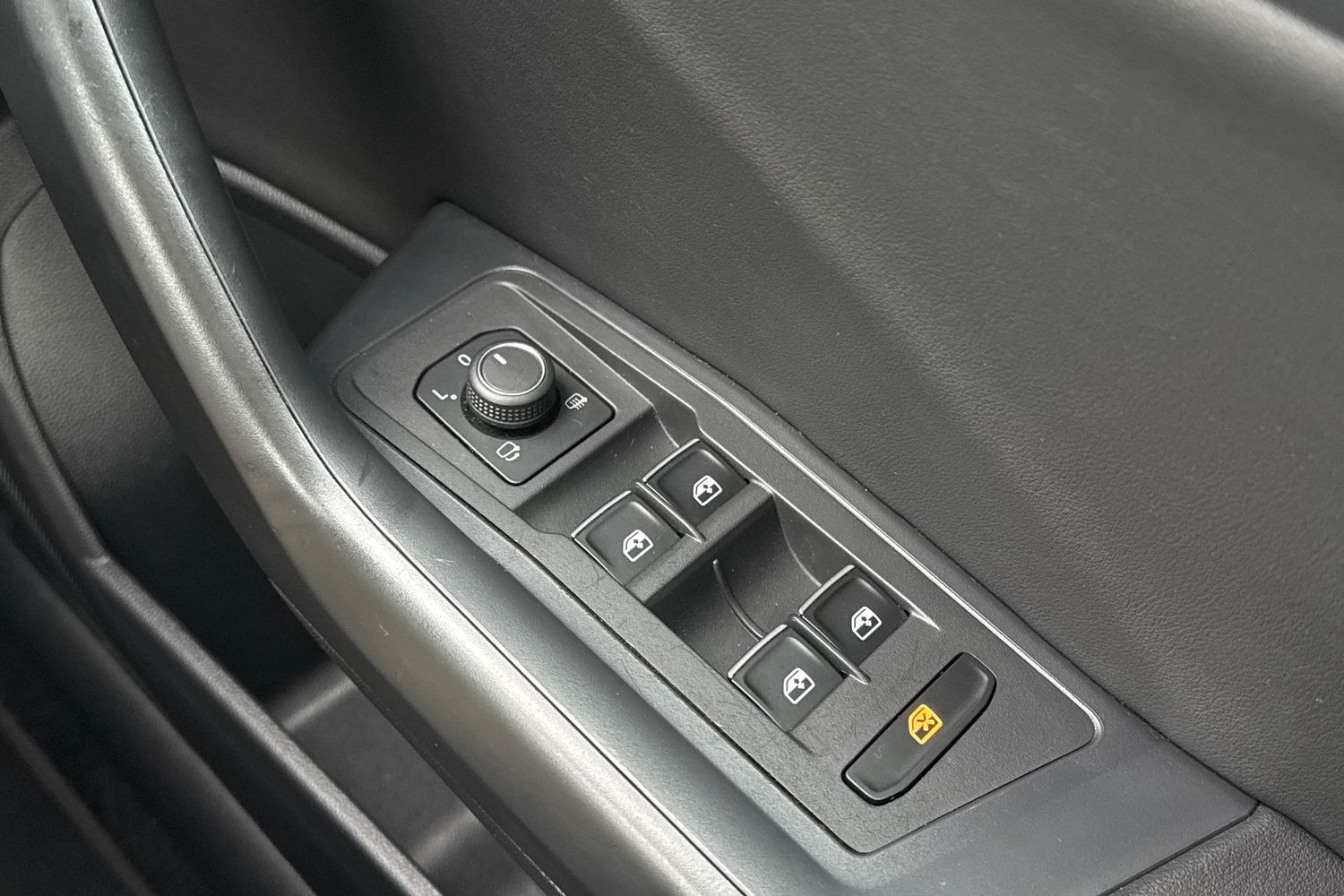 Used Volkswagen T-Roc 2021 for sale - 77500809: Photo 21