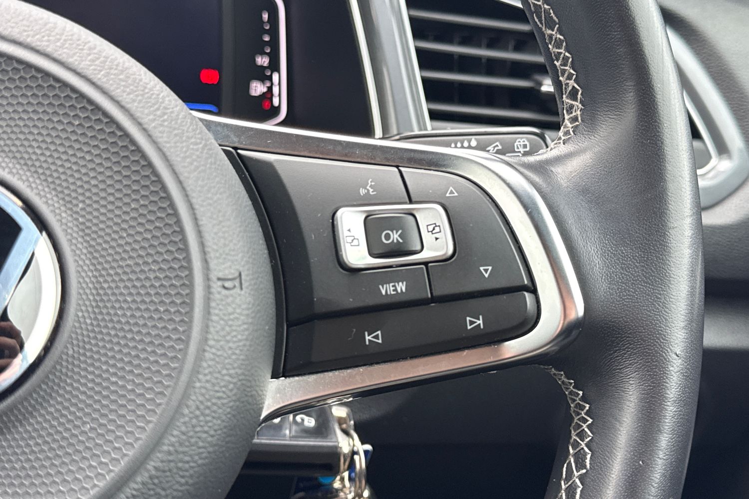 Used Volkswagen T-Roc 2021 for sale - 77500809: Photo 35